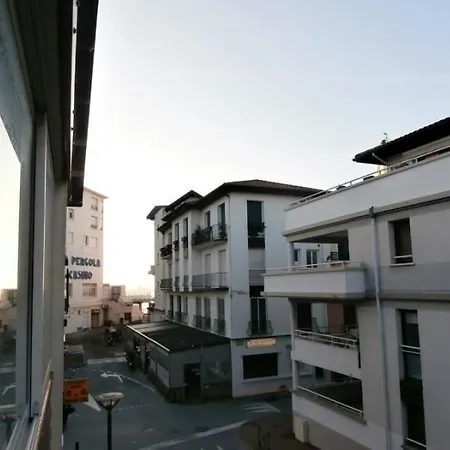 Barjonnet 2 - Saint-jean-de-luz, 1 Bedroom, 4 Persons